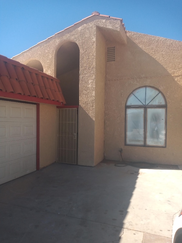 9591 Palm Dr, Unit UNIT A in Desert Hot Springs, CA - Foto de edificio - Building Photo