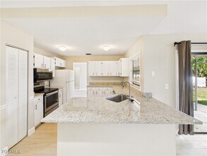 17409 Braddock Rd in Ft. Myers, FL - Building Photo - Building Photo