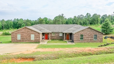 2 Cal Rd in Fort Mitchell, AL - Building Photo - Building Photo