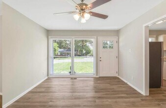 1841 Haines St in Charlotte, NC - Foto de edificio - Building Photo