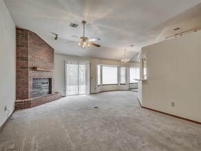 10208 Pinckney Ct in Oklahoma City, OK - Building Photo - Building Photo