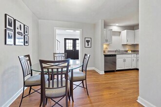 3423 N Springfield Ave in Chicago, IL - Building Photo - Building Photo