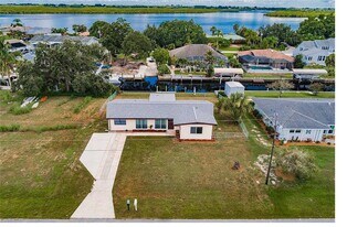3234 Daytona Dr in Punta Gorda, FL - Building Photo