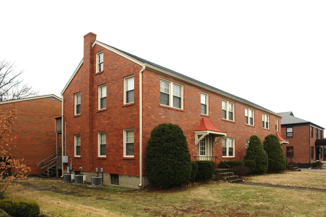 144 Breckenridge Ln in Louisville, KY - Foto de edificio