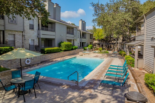 Sugar Hill in San Antonio, TX - Building Photo - Building Photo