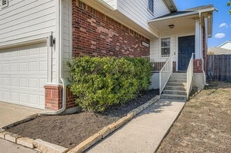 928 Sally Lunn Way in Pflugerville, TX - Building Photo - Building Photo