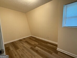 205 Rustwood Dr in Athens, GA - Building Photo - Building Photo