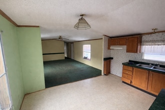 11 Jacob Ln in Craigsville, WV - Foto de edificio - Building Photo