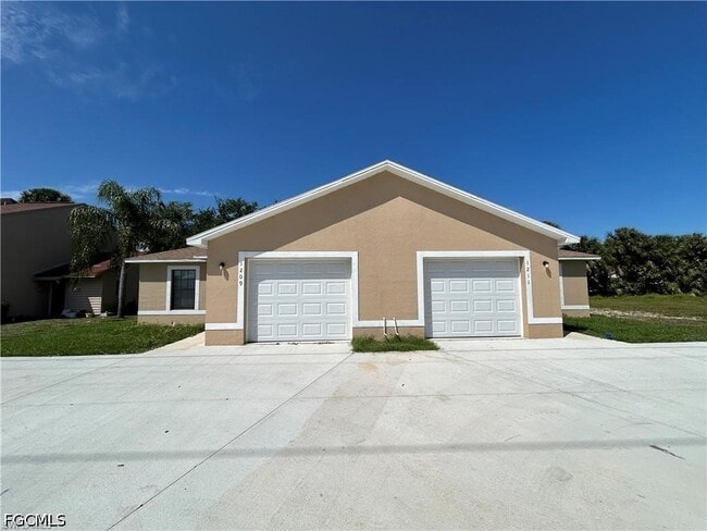 1211 SE 8th Terrace