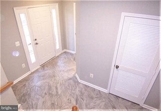 12401 Benjamin Hill Ln in Fairfax, VA - Building Photo - Building Photo