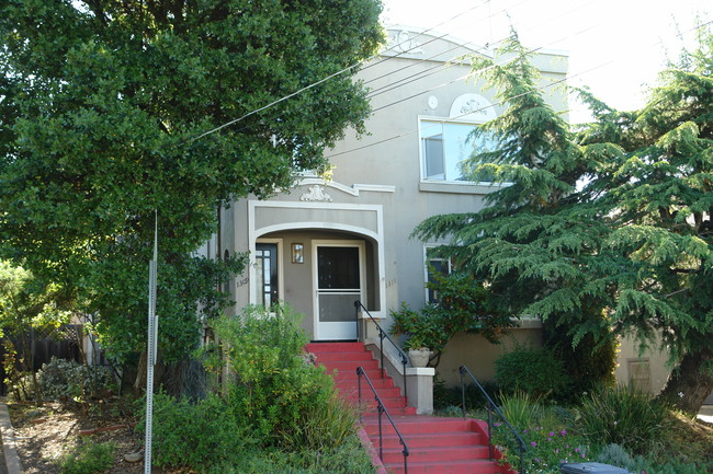 1309 Oxford St in Berkeley, CA - Building Photo - Building Photo