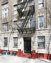 385 Monroe St in Brooklyn, NY - Building Photo - Building Photo