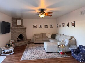 141 S Charleston Ave in Vail, AZ - Foto de edificio - Building Photo