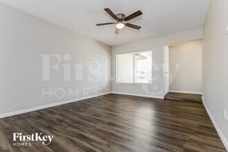 4614 W Diana Ave in Glendale, AZ - Foto de edificio - Building Photo