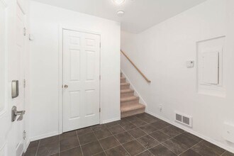 8321 167th Ave NE in Redmond, WA - Building Photo - Building Photo