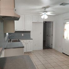 919 Oak Meadows St in Houston, TX - Building Photo - Building Photo