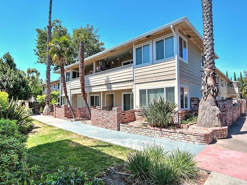 The Atherton Oaks in Menlo Park, CA - Foto de edificio