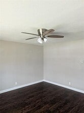 336 SW Dian St in Burleson, TX - Building Photo - Building Photo