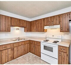 285 Mount Everest Dr, Unit D in Fenton, MO - Building Photo - Building Photo