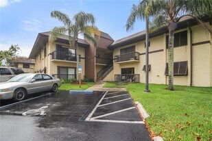 7915 SW 86th St in Miami, FL - Building Photo