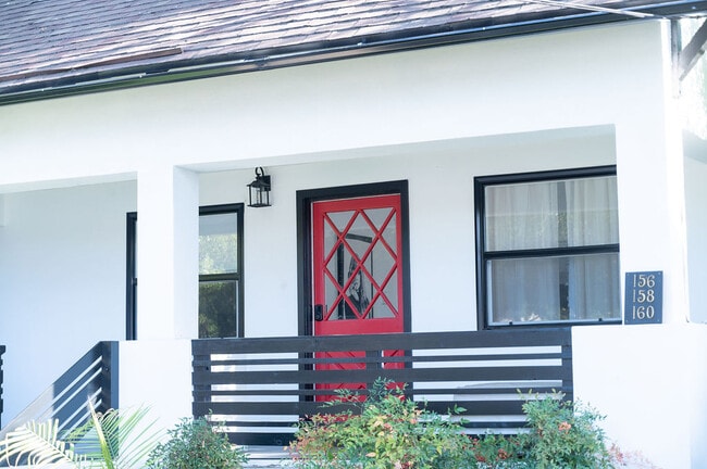 156 W Peoria St in Pasadena, CA - Building Photo - Building Photo