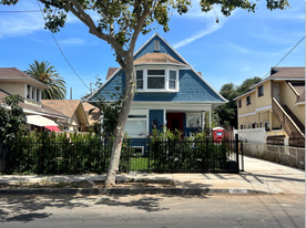 1381 W 23rd St in Los Angeles, CA - Building Photo