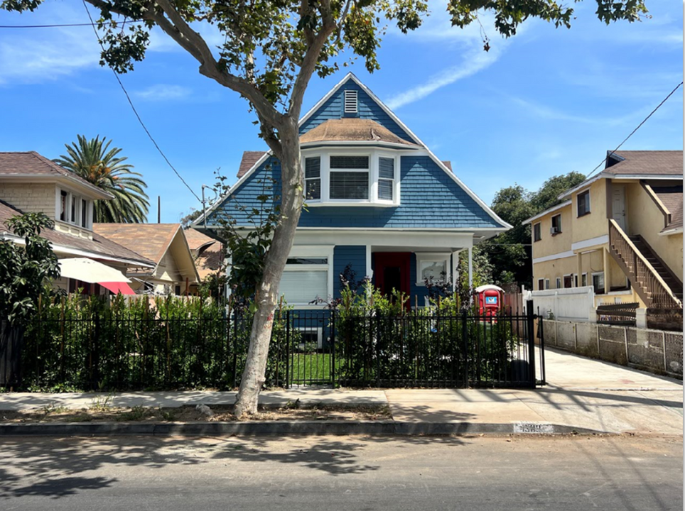 1381 W 23rd St in Los Angeles, CA - Foto de edificio