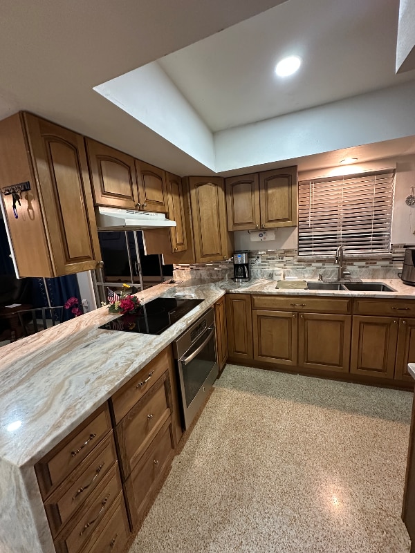 property at 819 Schumann Dr