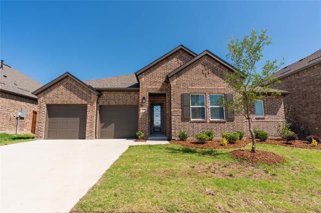 1304 Parkdale St in Forney, TX - Building Photo