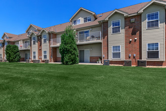 Pacific Place Apartments in North Platte, NE - Building Photo - Building Photo