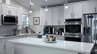 9228 Ronda Ave in San Diego, CA - Building Photo