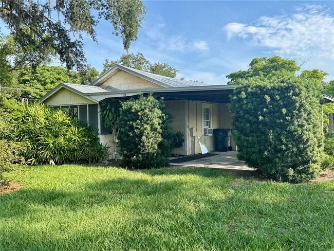 5466 Harvey Tew Rd in Plant City, FL - Building Photo - Building Photo