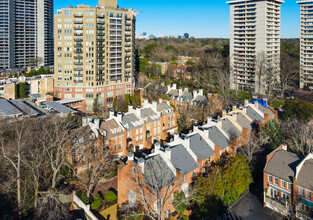 2600 Peachtree Rd NW in Atlanta, GA - Building Photo - Building Photo