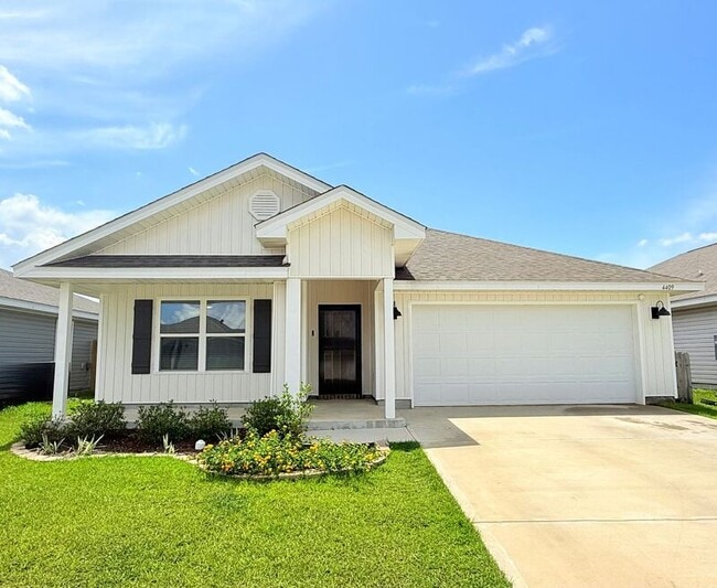 property at 4409 Redbay Ct