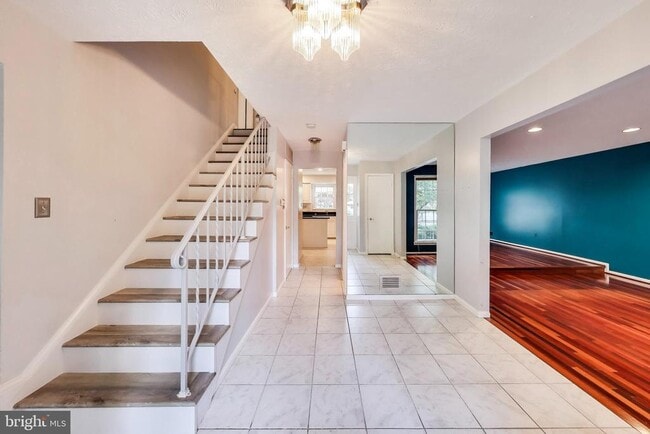 1718 Crestview Dr in Rockville, MD - Building Photo - Building Photo