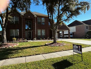 10210 Elizabeth Rose Dr, Unit 273 in Houston, TX - Building Photo - Building Photo