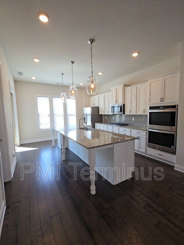 1655 Mountain Top Ln SE in Smyrna, GA - Building Photo - Building Photo