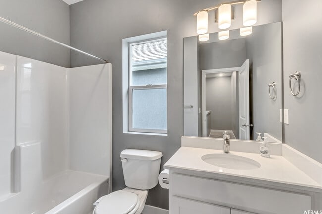 4436 W 2550 N in Lehi, UT - Foto de edificio - Building Photo