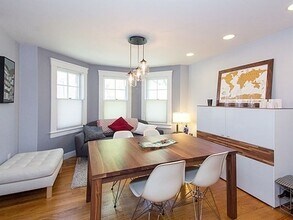 281 Brookline St in Cambridge, MA - Foto de edificio - Building Photo