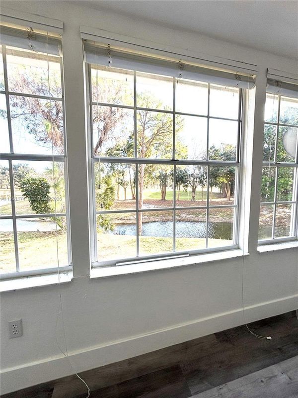 1005 Palm Beach Trace Dr in Royal Palm Beach, FL - Foto de edificio - Building Photo