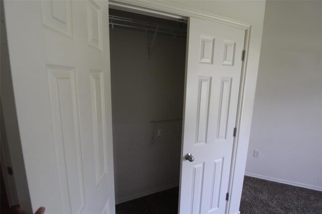 2821 Edgemere Dr in Norman, OK - Building Photo - Building Photo