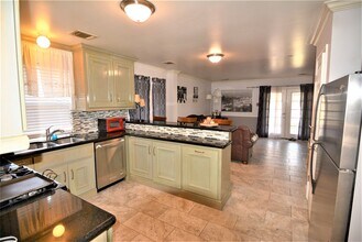 7423 River Pines Dr in Cypress, TX - Building Photo - Building Photo