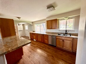 425 S Kipling St in Lakewood, CO - Building Photo - Building Photo