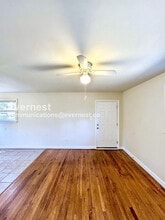 12364 Mason Ave in Chester, VA - Foto de edificio - Building Photo