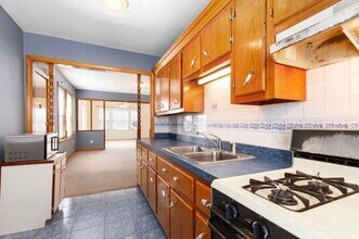 344 Snell St in Fall River, MA - Building Photo - Building Photo