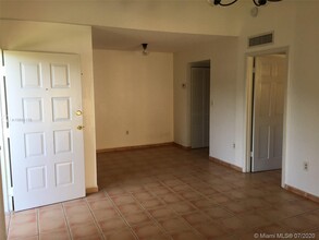 15650 SW 80th St-Unit -F-208 in Miami, FL - Building Photo - Building Photo