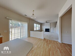 10629 Claude Freeman Dr in Charlotte, NC - Foto de edificio - Building Photo