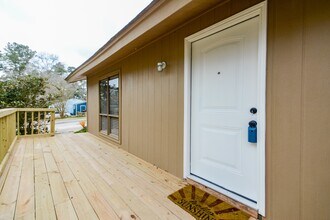 51 Harbour Row Dr in Coldspring, TX - Building Photo - Building Photo