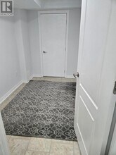 2 Lady Loretta Ln in Vaughan, ON - Building Photo - Building Photo