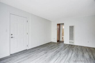 4737 34th St, Unit 7 in San Diego, CA - Building Photo - Building Photo